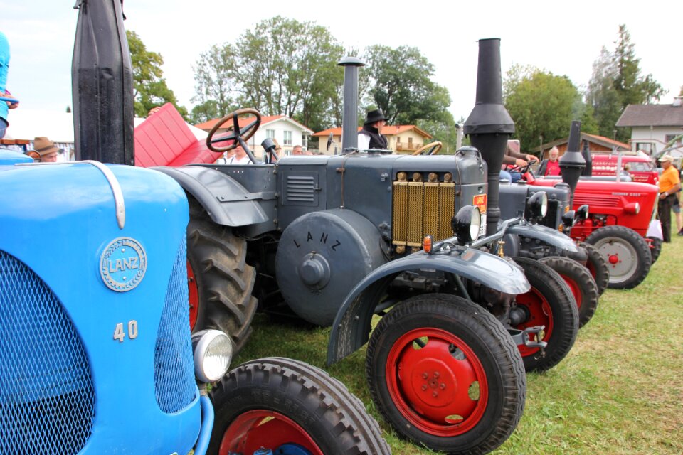 Drive transport system tractor
