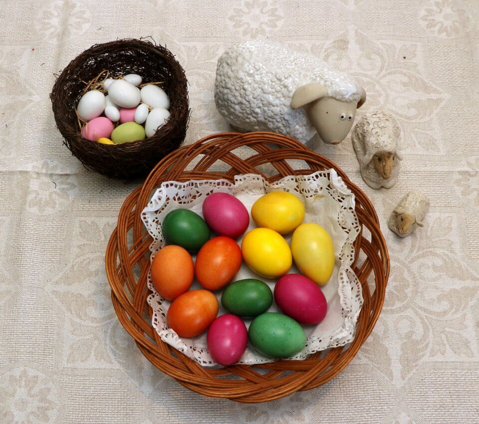 Sweet food basket