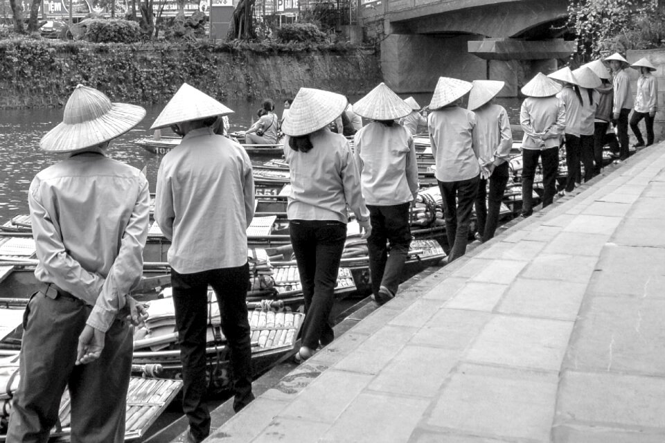 Many group group together