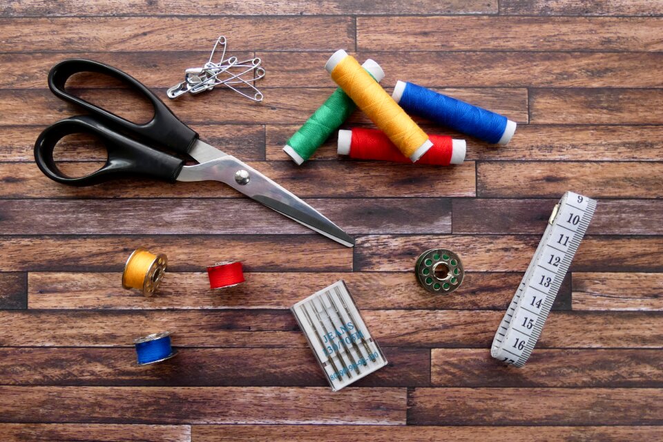 Thread yarn scissors