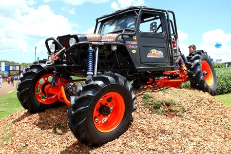 Vehicle wheel tractor photo