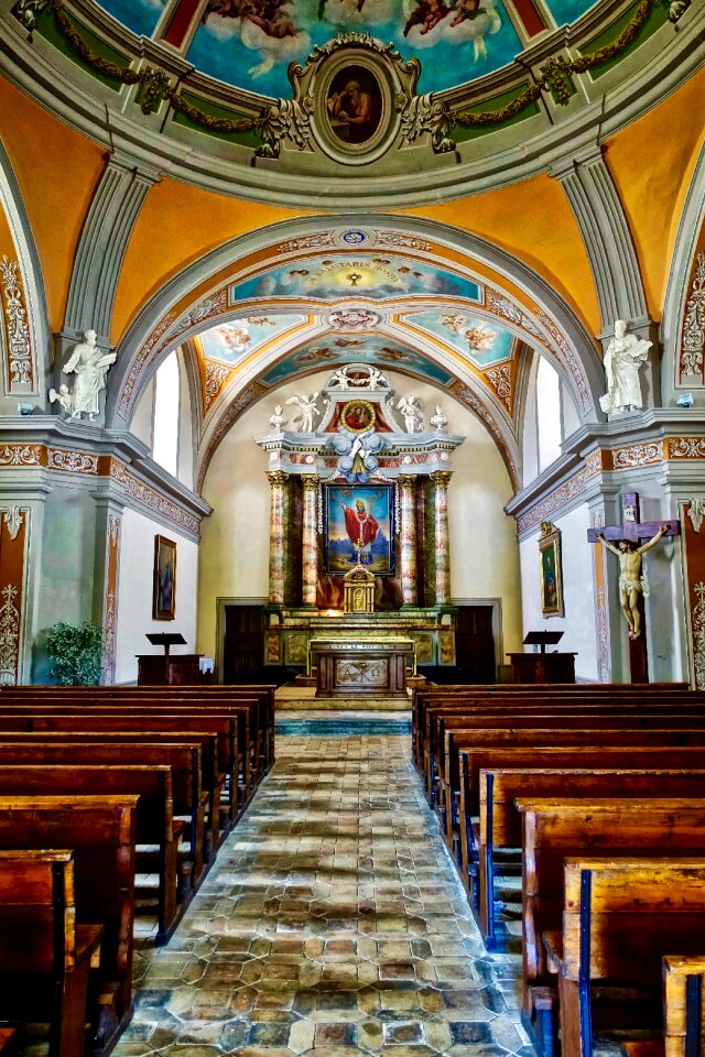 Inside architecture worship