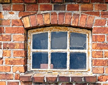 Window picture frame brick photo