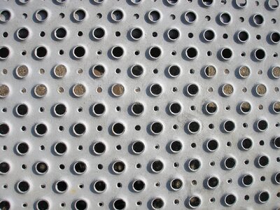 Rounds background white