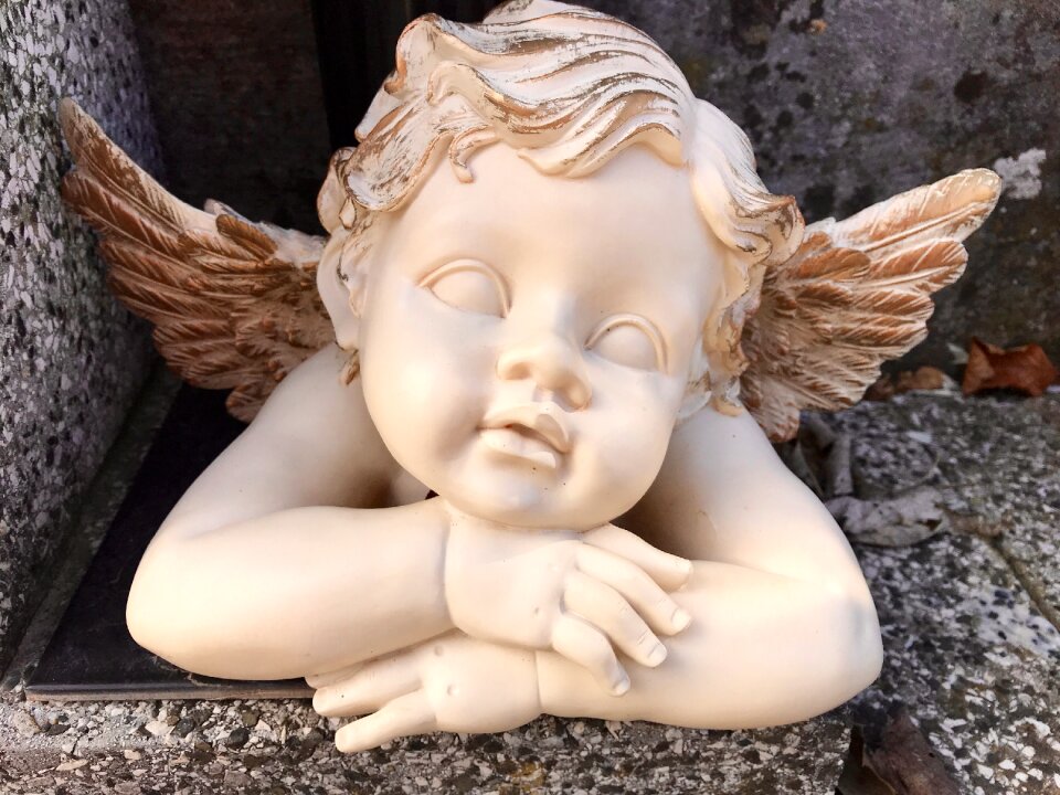 Statuette memories protection