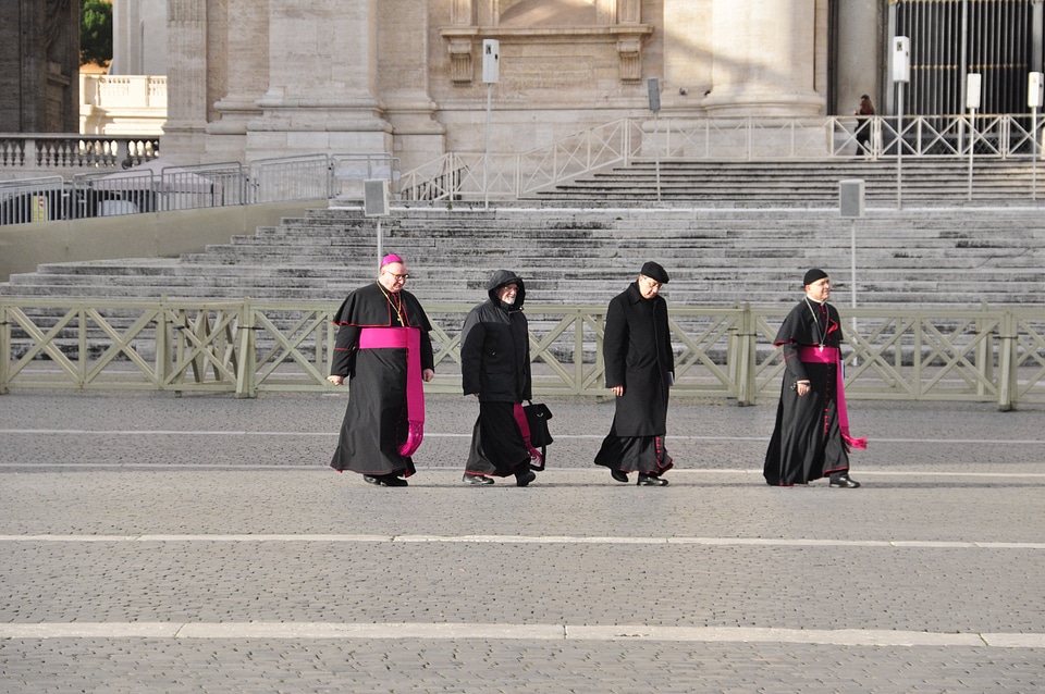 Bishop st peter's basilica italy