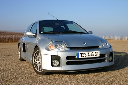 Clio v6 automobile france