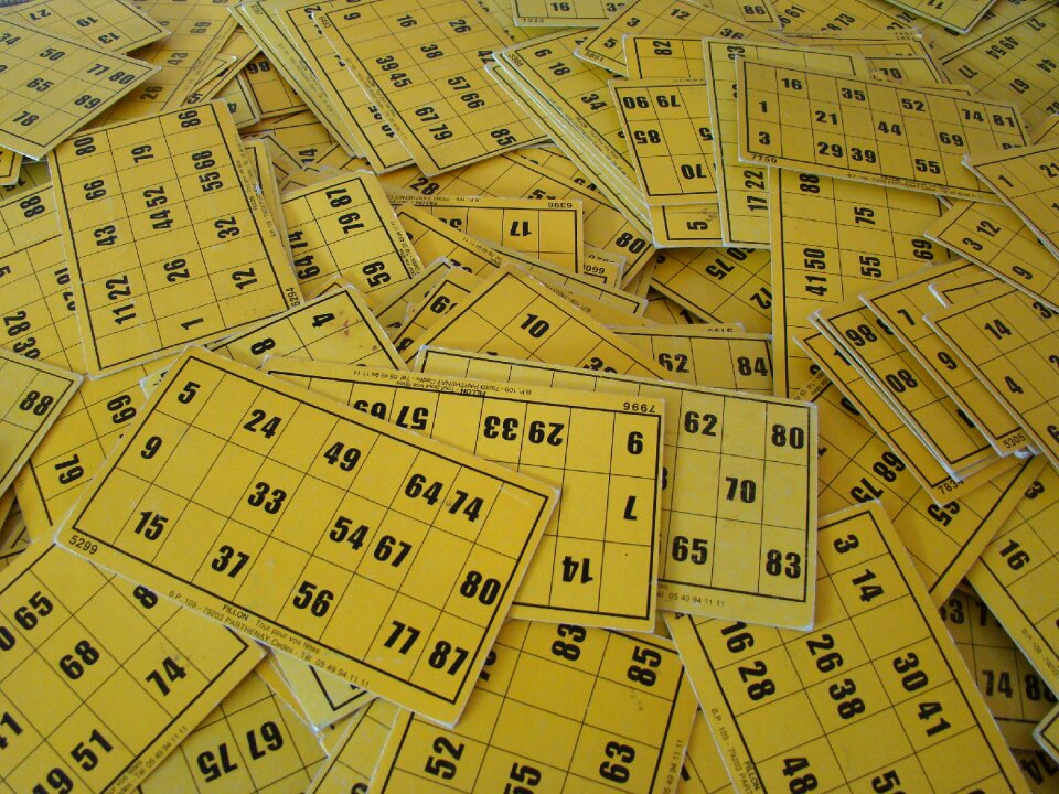 Count lottery winner carton