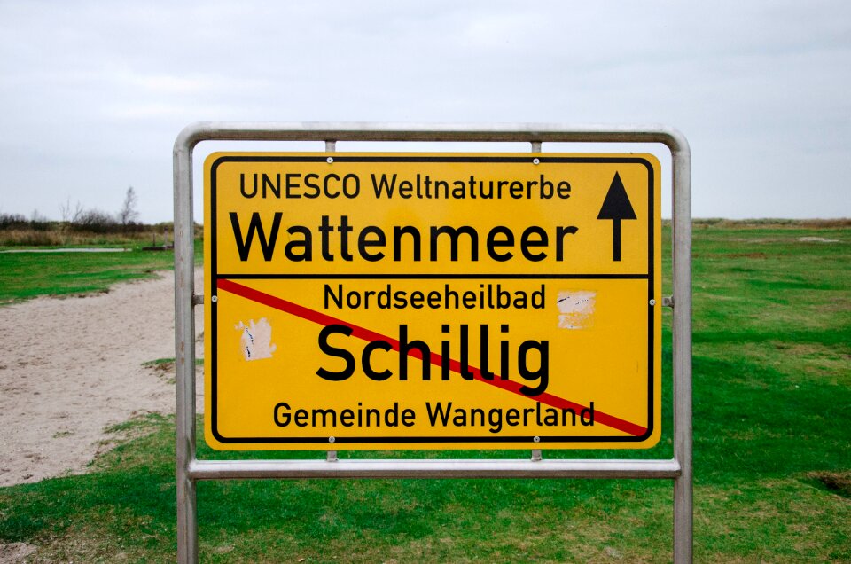 Highway side of the road warning