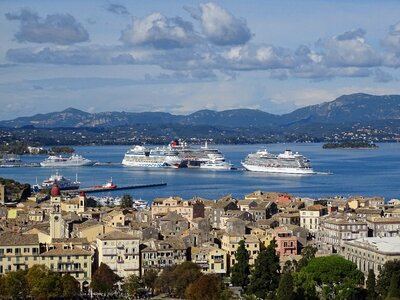 City sea port photo