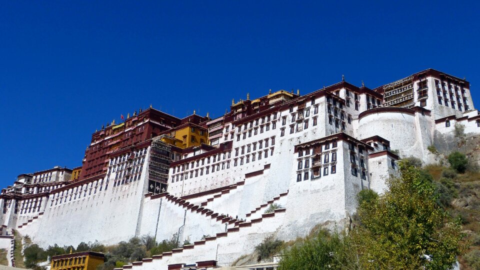 Old tourism potala palace photo