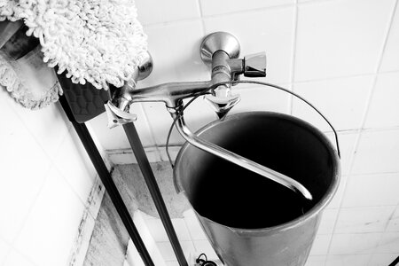 Faucet floor wipe old bucket