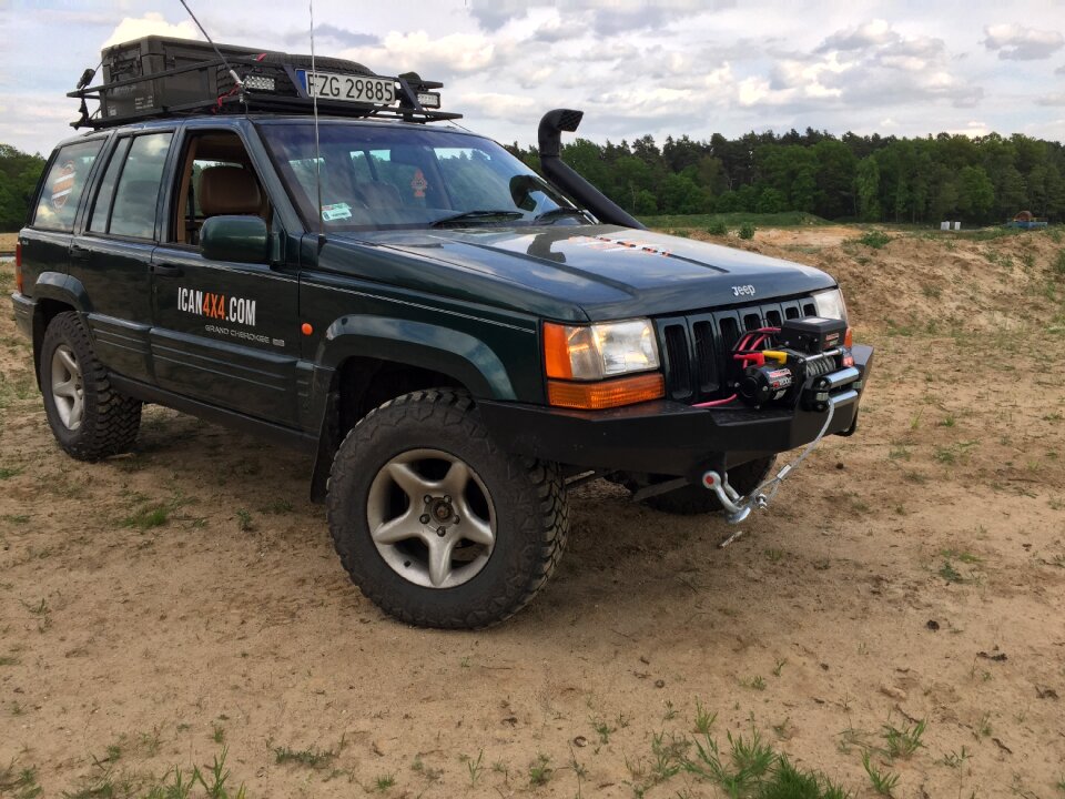 Off road off-road driving 4 x 4