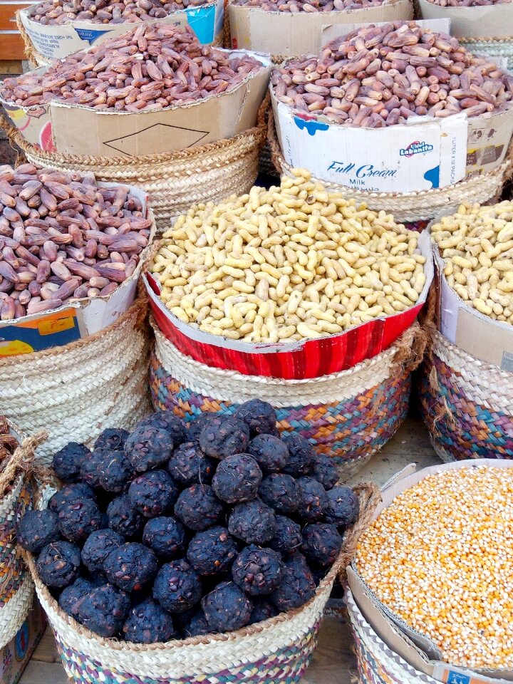 Dates food dry
