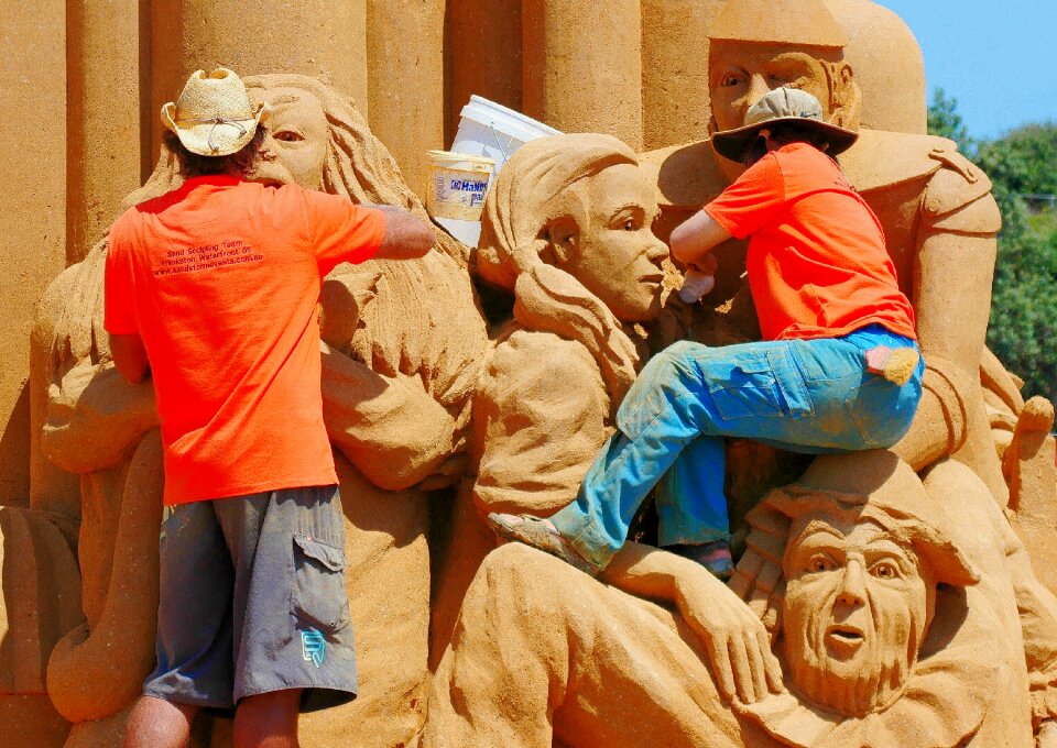 Sand sculpture sculpture competition photo