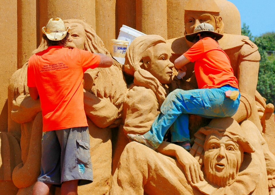 Sand sculpture sculpture competition