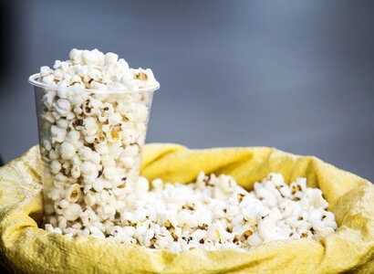 Popcorn plate nature