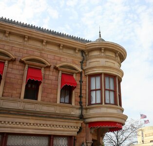Old bill tourism