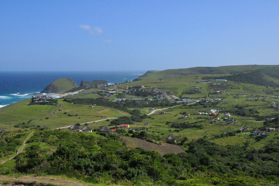 Hill travel seashore