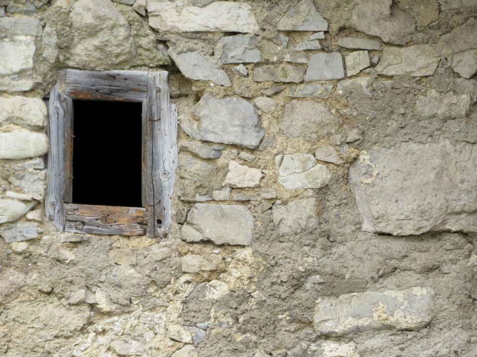 Brick dirty window