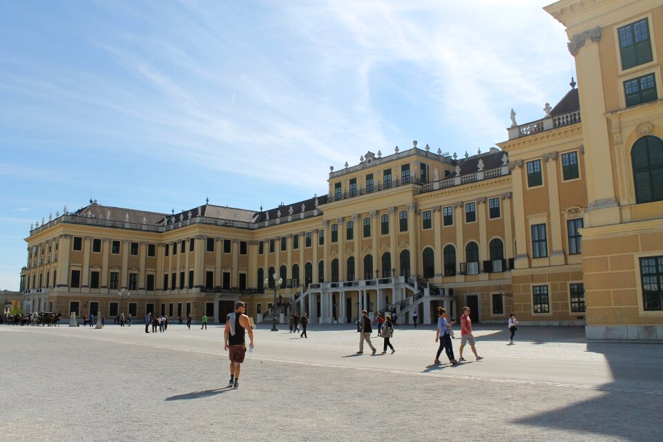 Building tourism landmark