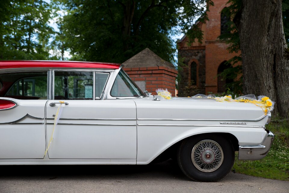 Vehicle wedding