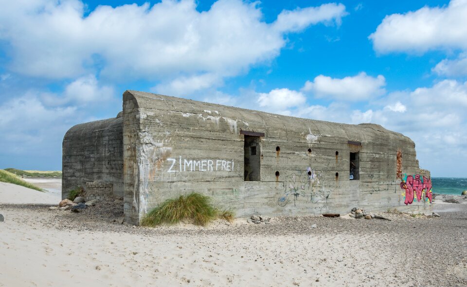 Architecture sky bunker