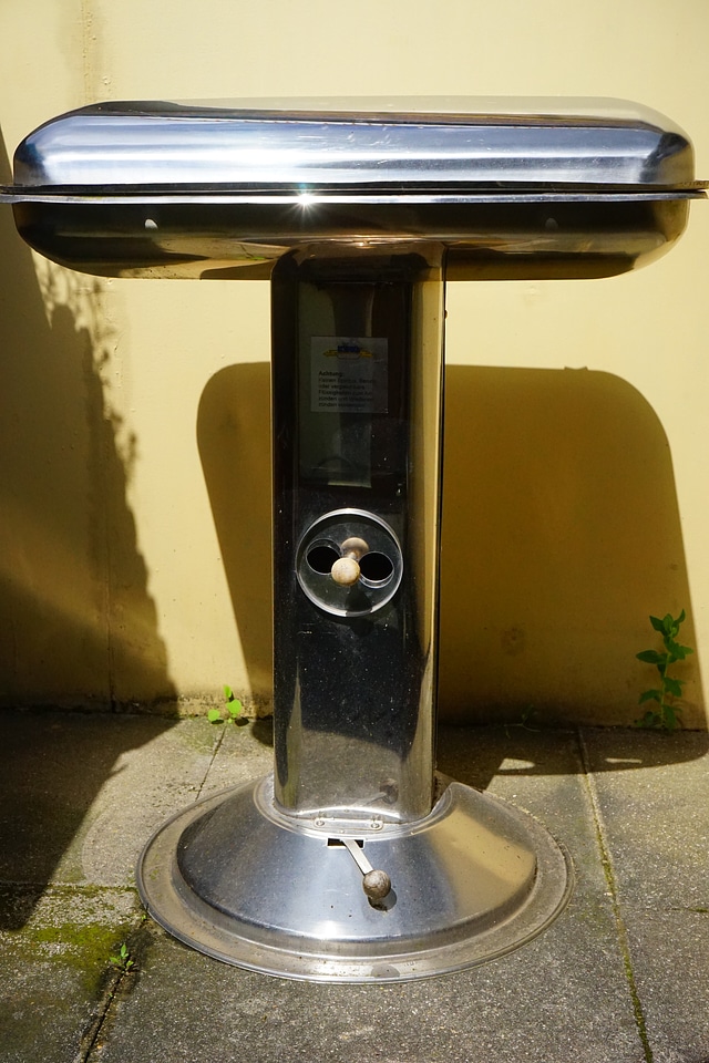 Metal sheet barbecue