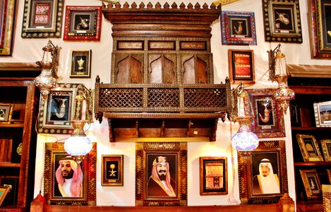 Art decoration house