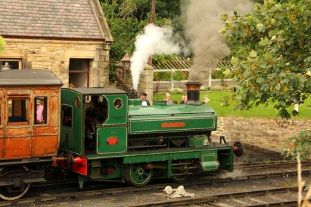 Engine transportation system locomotive