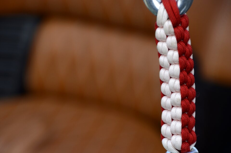 Scoubidou leather plait