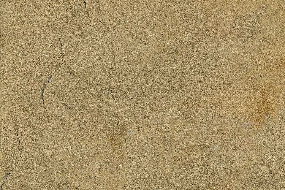 Cracks cracked textured plaster