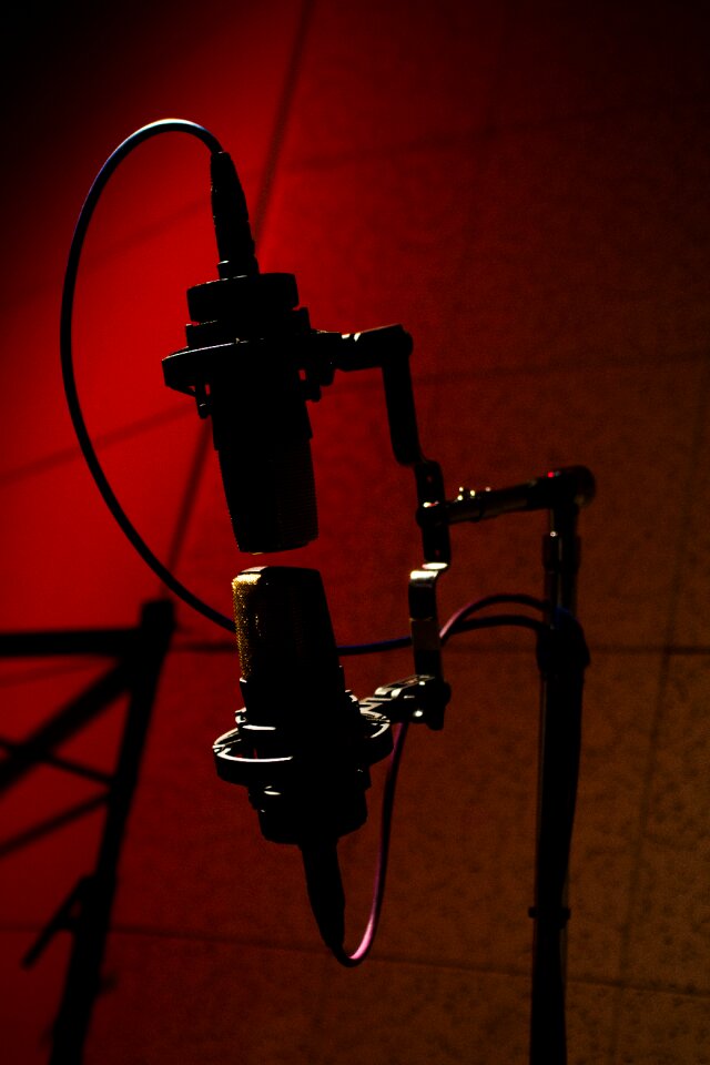 Microphone red Free photos