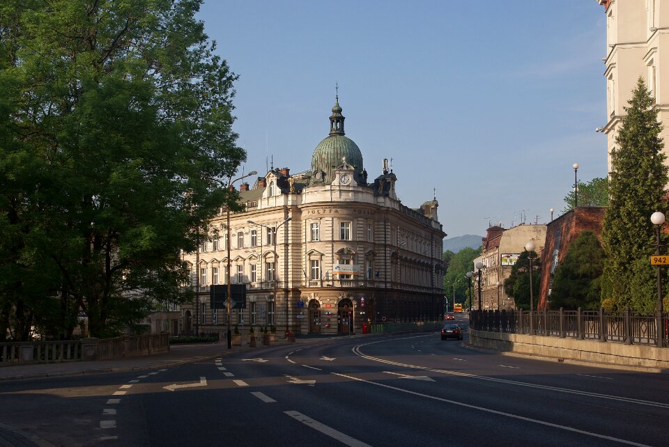 Street building tourism
