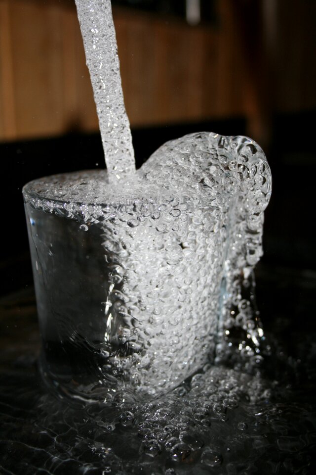 Bubbles fast shutter gray bubbles