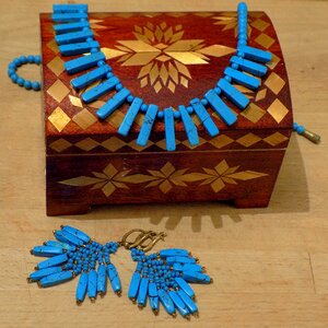 Casket earrings necklace