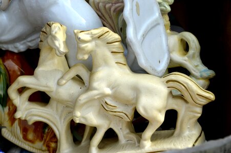 Decoration statue flea market