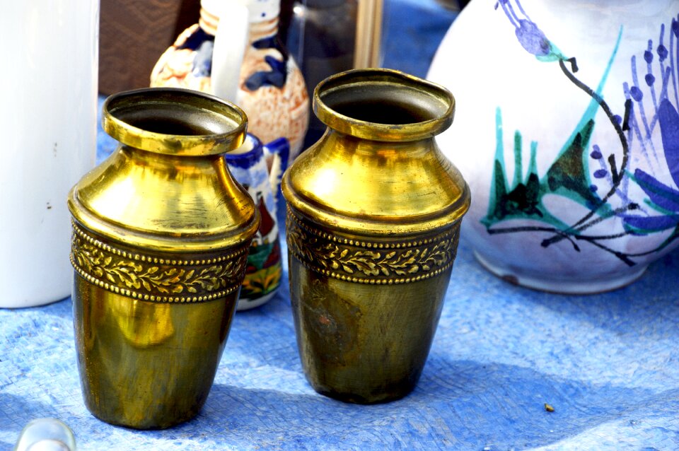 Flea market at the age of decoration