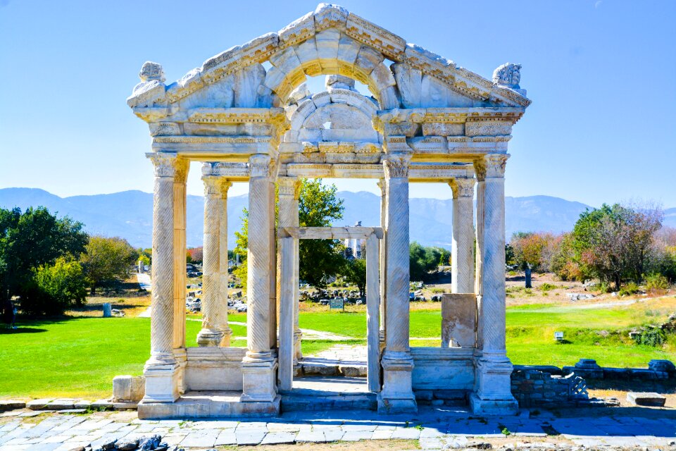 Travel tourism monument