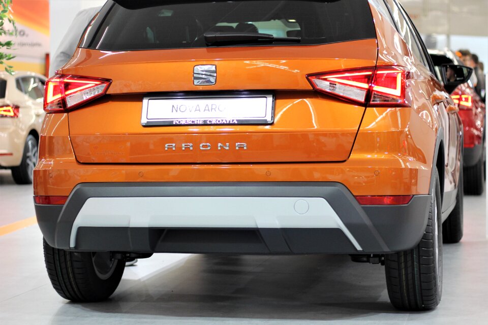 Modern tehnology suv public show