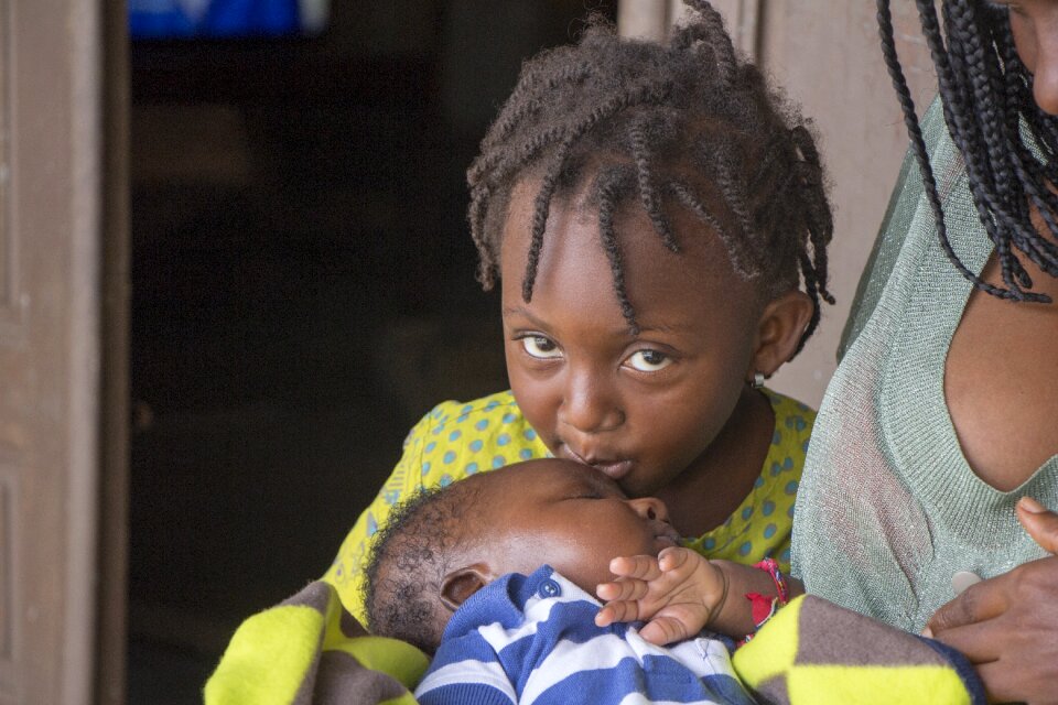 Has african girl