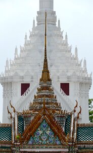 Wat religion stupa