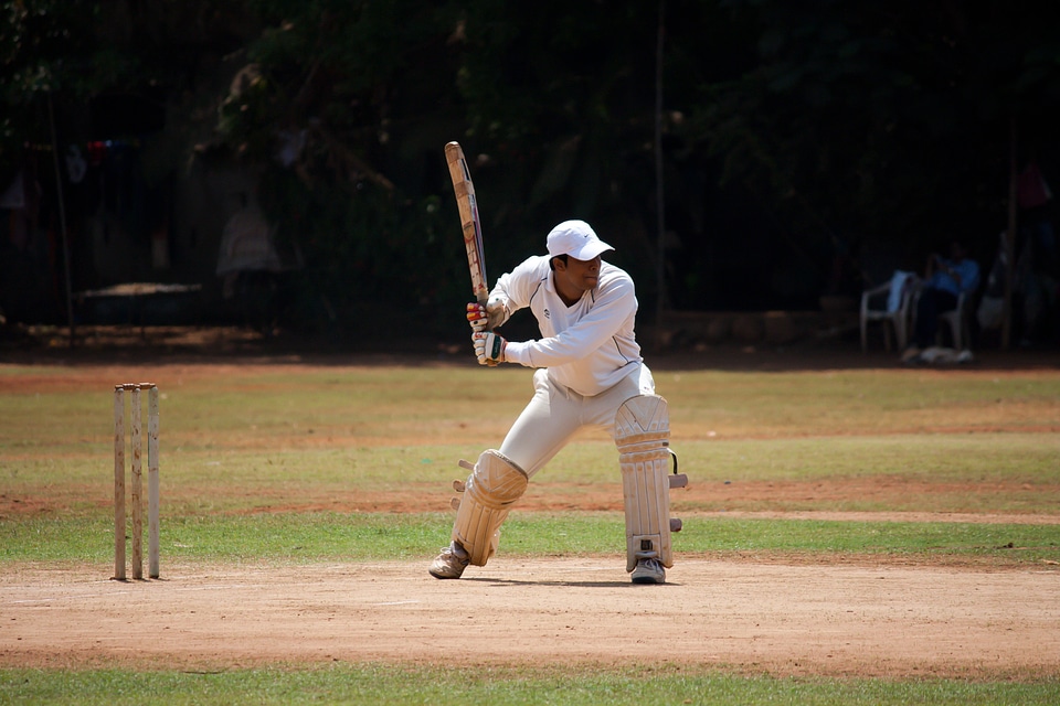 Stumps hitting ground