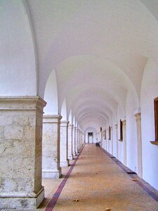 Corridor arches Free photos photo