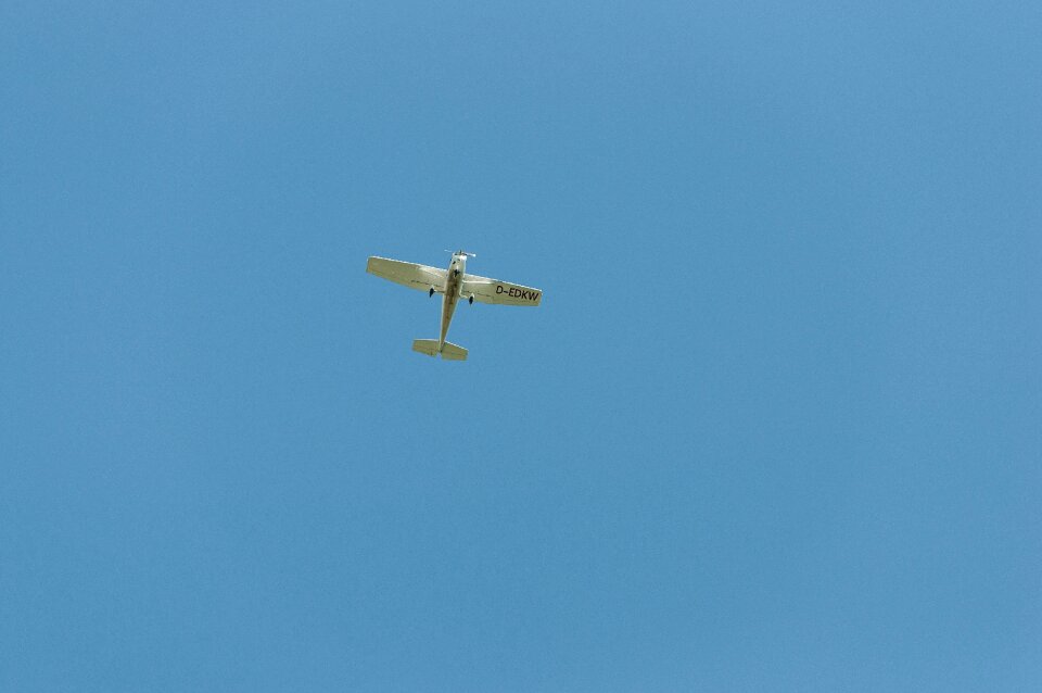 Aircraft sky air