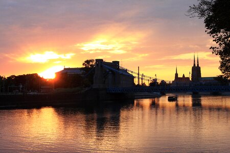 The dawn family river wrocław photo