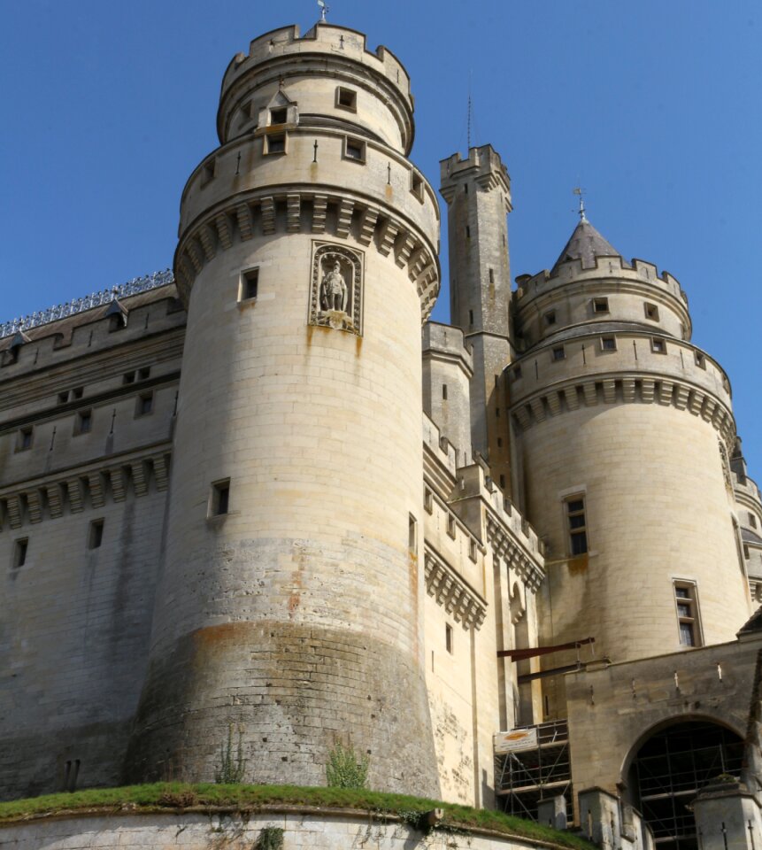 Travel gothic architecture pierre