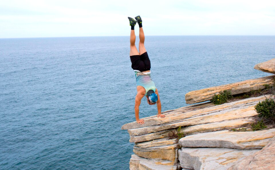 Nature sky handstand