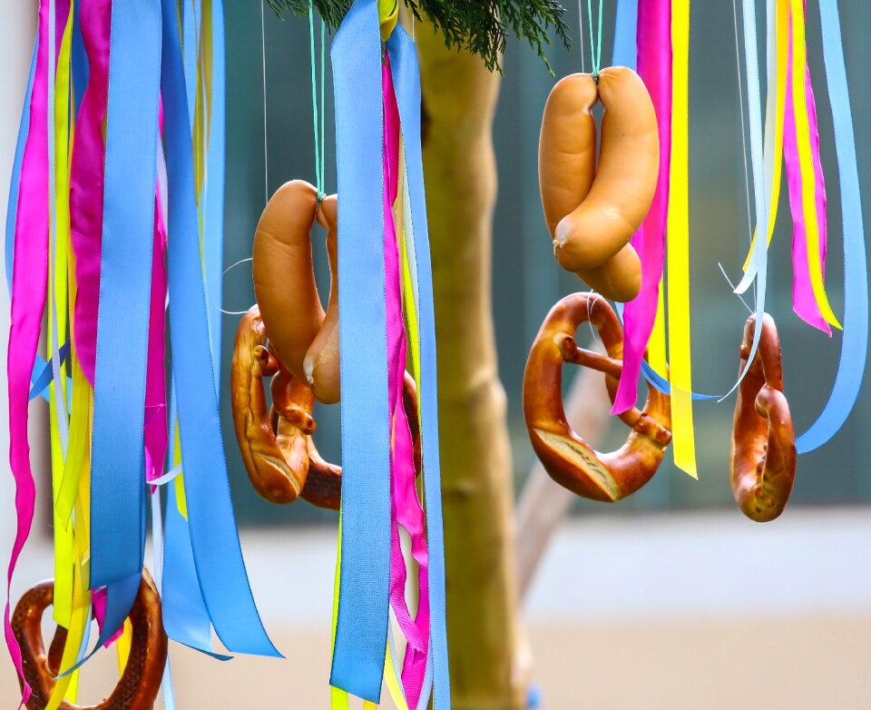 Customs wreath bands