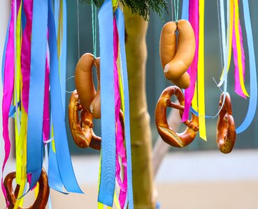 Customs wreath bands